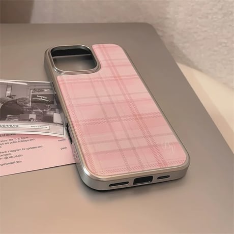 【お取り寄せ商品】iPhoneケース スマホケース iPhone16 iPhone15 iPhone14 かわいい キュート チェック柄 L9357