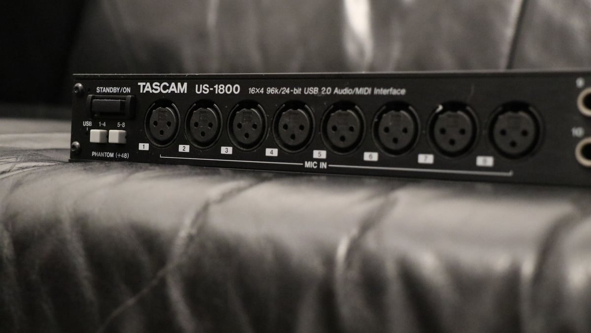 tascamTASCAM US-1800 16x4 オーディオインターフェース - DTM/DAW