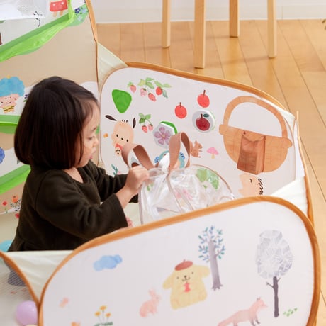 Sanrio Baby  ころころボールプール