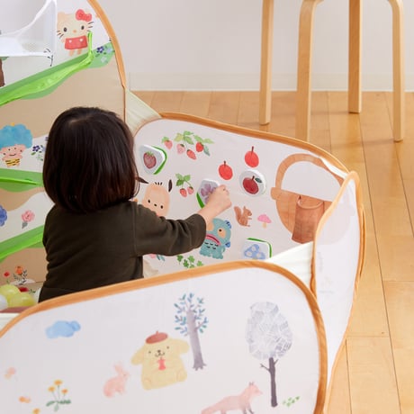 Sanrio Baby  ころころボールプール