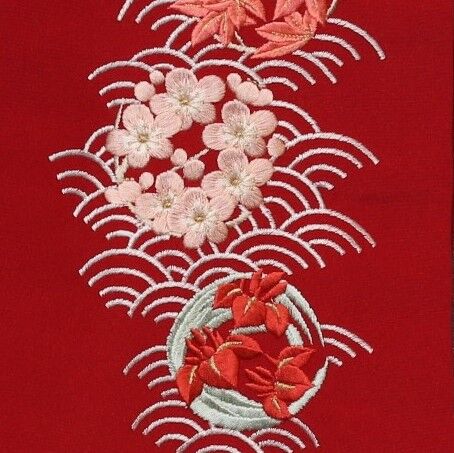 青海波に花丸紋】青海波花丸文ポリエステル刺繍半衿 | きもの やまなか 