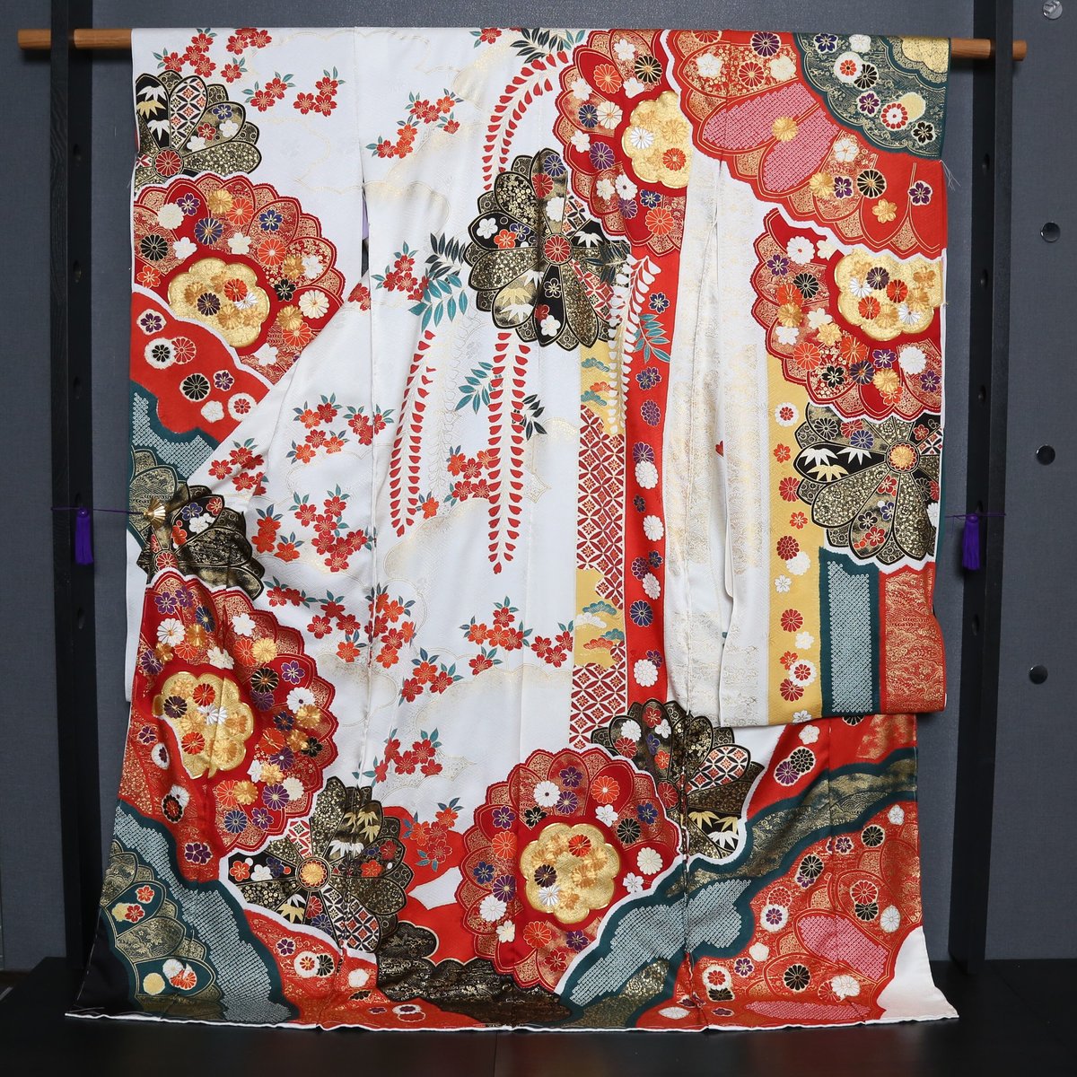 菊花雪輪小袖図振袖】特選十日町友禅振袖 袷 別仕立付き 菊花雪輪小袖図振袖】特選十日町友禅振袖 袷 別仕立付き