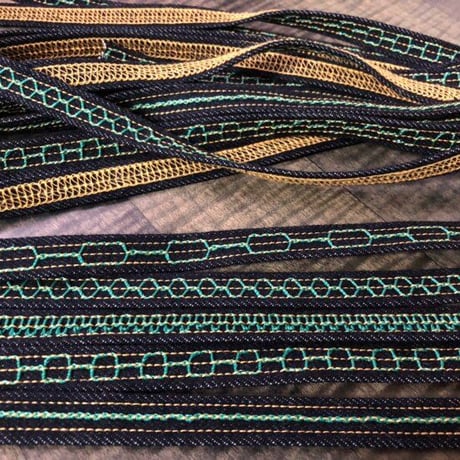 刺繍デニムループ