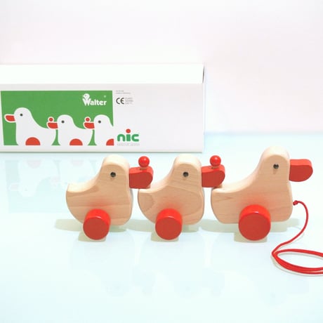 Nic/ニック社　あひるの家族