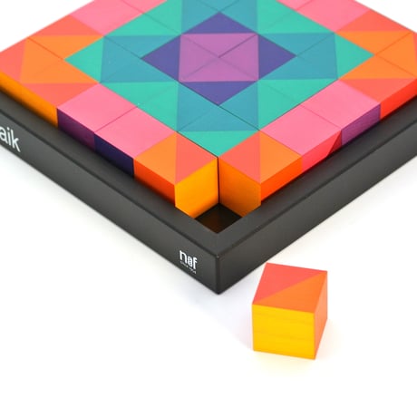 Naef /ネフ社　キーナーモザイク(小)