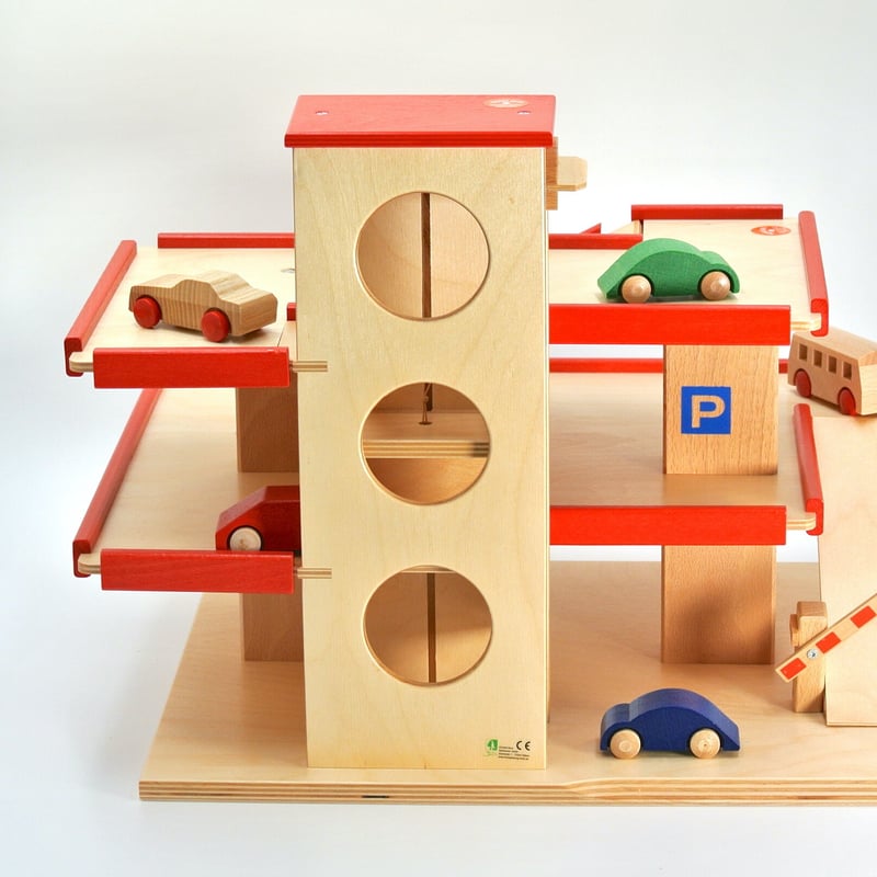 Beck/ベック社 立体駐車場車付きセット(リフト付き) | Toy-Toy ONLINESHOP