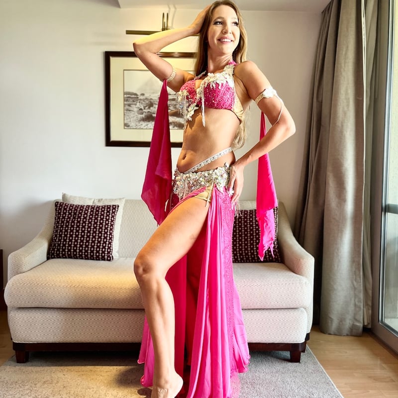 ベリーダンス衣装【Queen Pink】 | Le NouR（リヌール）Bellydance