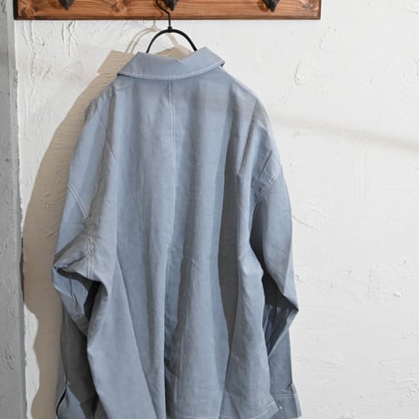 オーバーステッチングシャツ