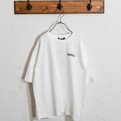ビッグ柄込みTシャツ