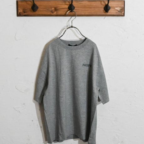 ビッグ柄込みTシャツ