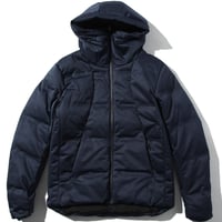 シームレスダウンジャケット