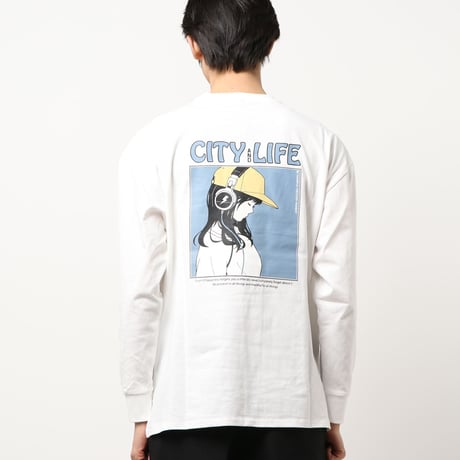 バックプリントスウェットシャツ