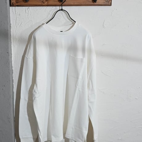ポケット付きロングTシャツ