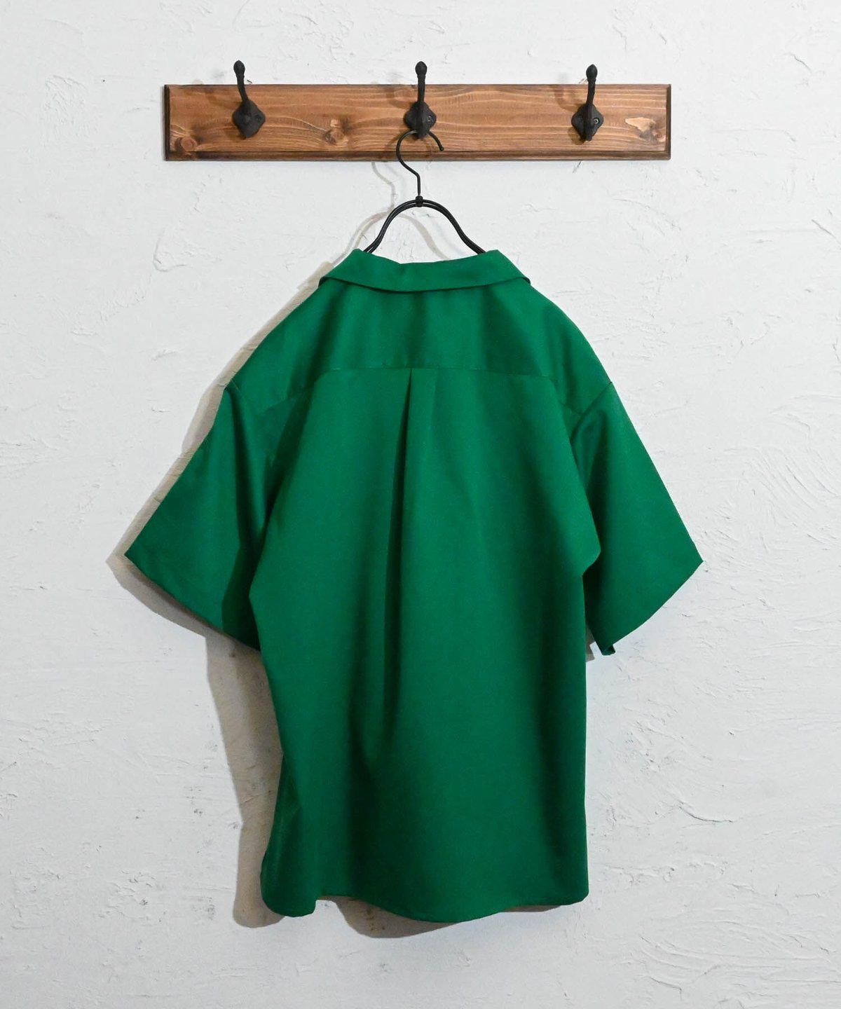 美品 YLEVE イレーヴ 3→L グラデーション バンドカラー 半袖シャツ 緑 レギュラーカラーシャツ【半袖】 (TNVWH-3-00) | les. | 紳士服