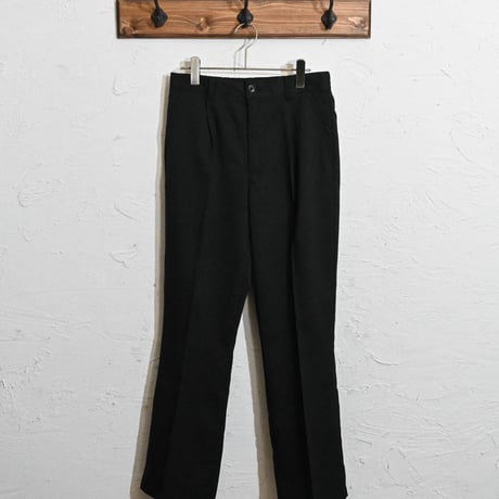 TRセンタープレスフレアパンツ