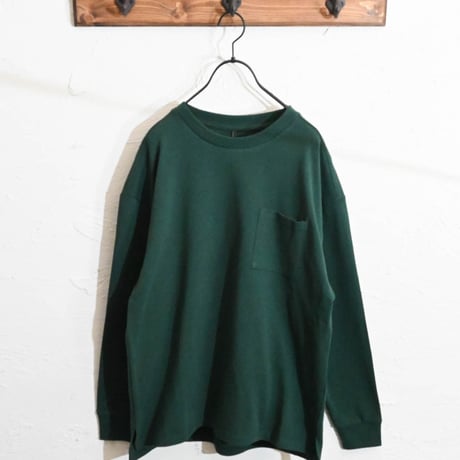 ポケット付きロングTシャツ
