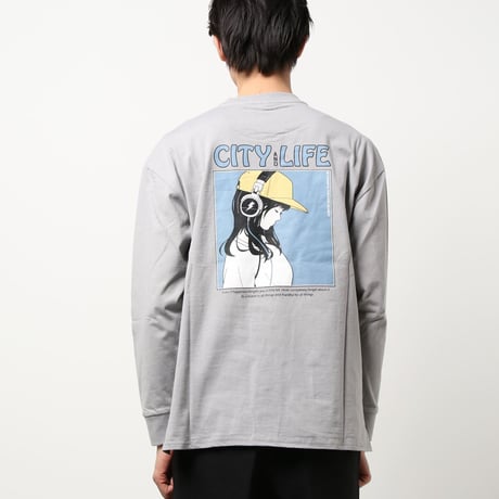 バックプリントスウェットシャツ