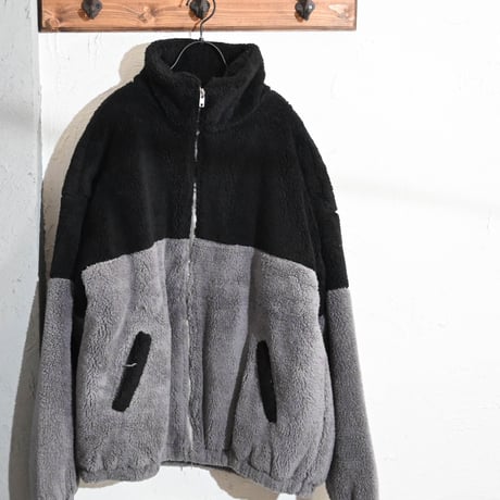 ビッグシルエット もこもこボアブルゾン