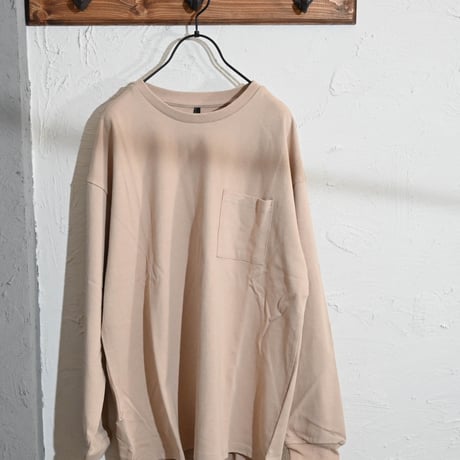 ポケット付きロングTシャツ