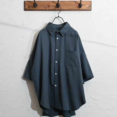 ポリストレッチ ドロップショルダービッグSSシャツ