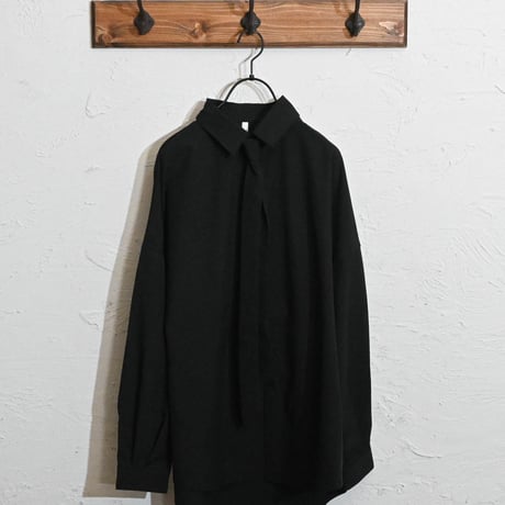ポリストレッチ ネクタイ付き LSシャツ