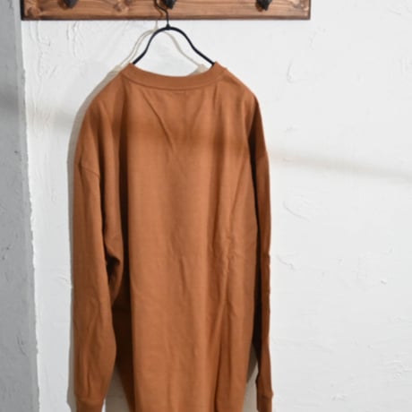 ポケット付きロングTシャツ