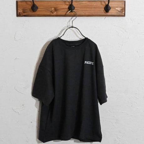 ビッグ柄込みTシャツ