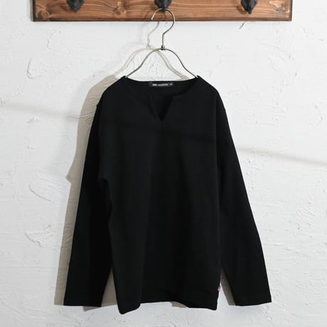 キーネック無地ロングTシャツ