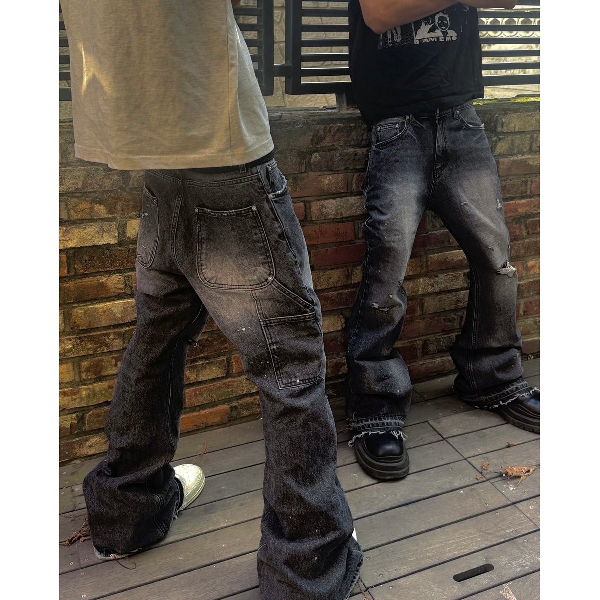 EMOSTANCECLUB】PAINTED FLARE FIT CARPENTER JEAN