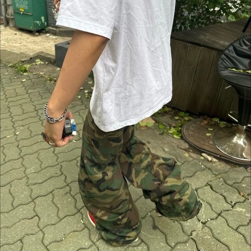 EMOSTANCECLUB】RIPPED KNEE VINTAGE WASHED BAGGY EMOSTANCECLUB】RIPPED KNEE VINTAGE WASHED BAGGY