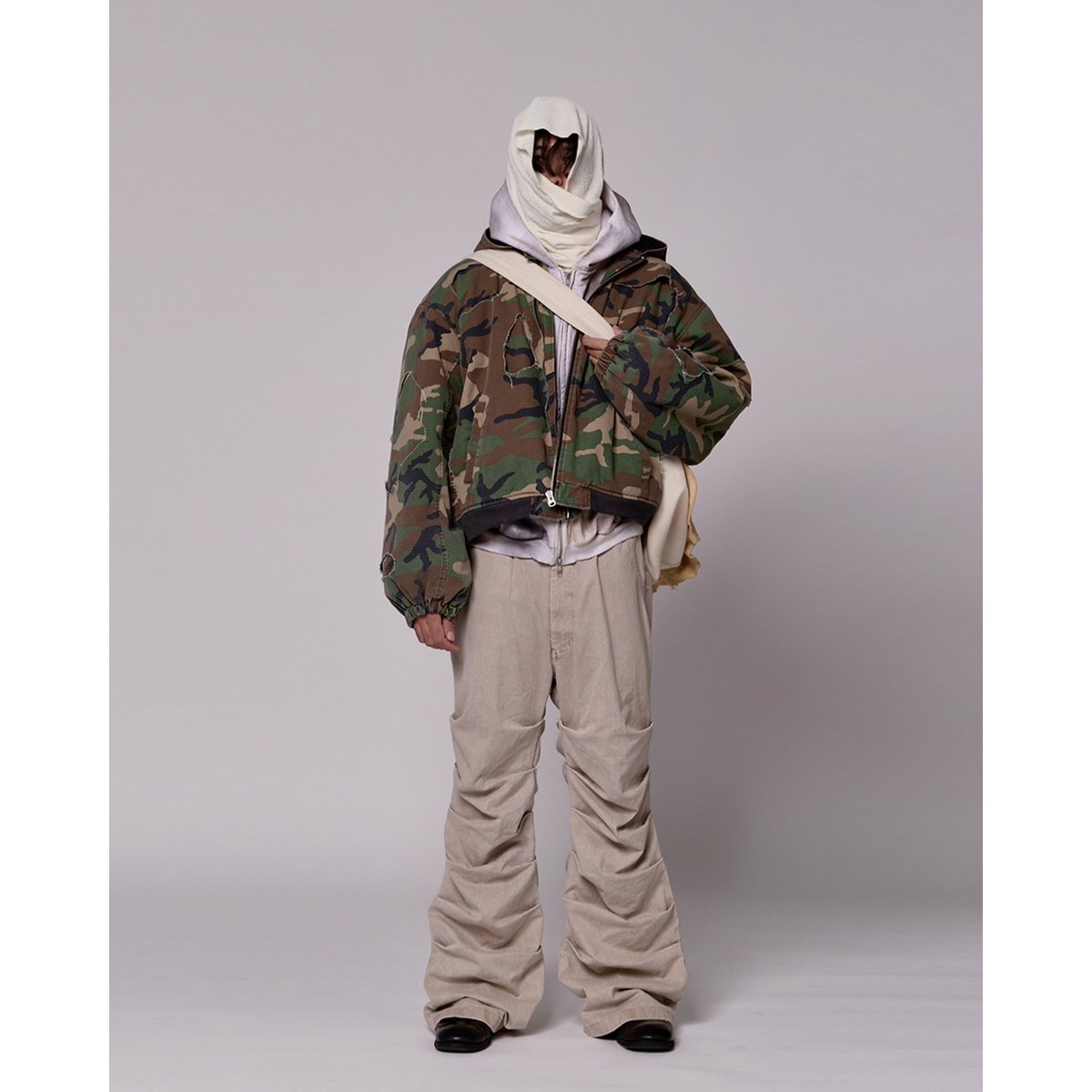 ADONIS ORBIT PROJECT】MOUNTAIN FLARE PANTS SAND