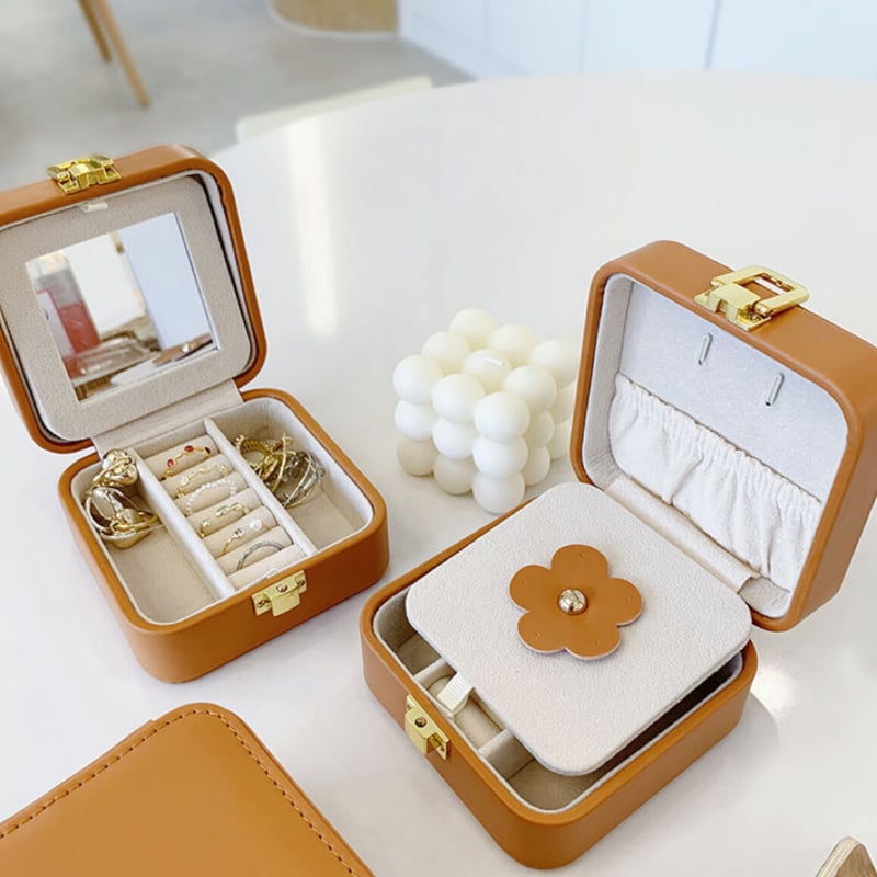 持ち運び用アクセサリーケース 楽天市場】バッグに引っ掛けて持ち運べる ミニアクセサリーケース