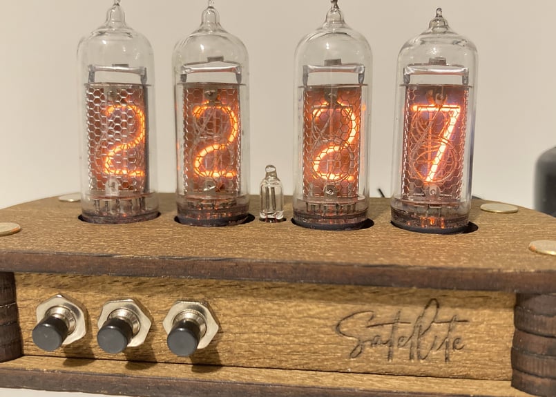 Nixie Tube Clock IN-14 オレンジライト レトロ ヴィンテージ Nixie Tube Clock IN-14 オレンジライト レトロ ヴィンテージ
