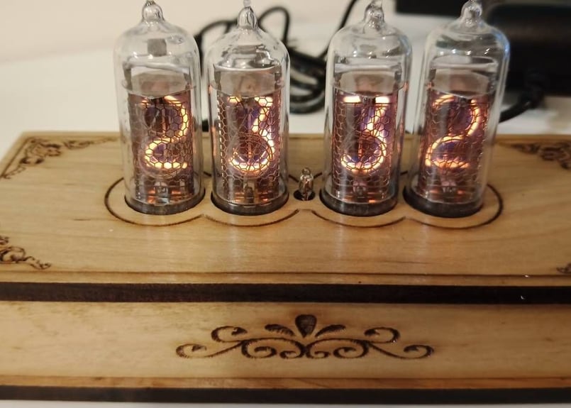 in-14 ニキシー管時計 ブルーバックライト | Nixie Tube+