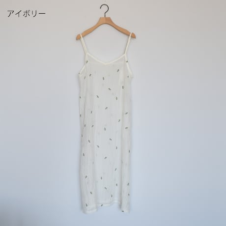 シアー小花刺繍キャミワンピース