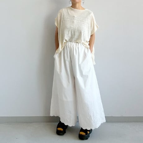 スカラップ刺繍パンツ