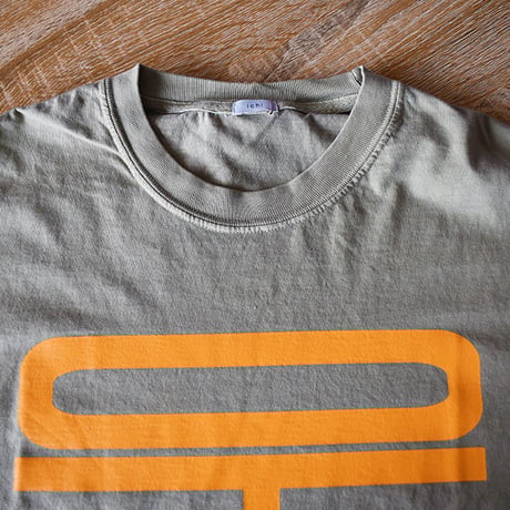 ピグメントTシャツ