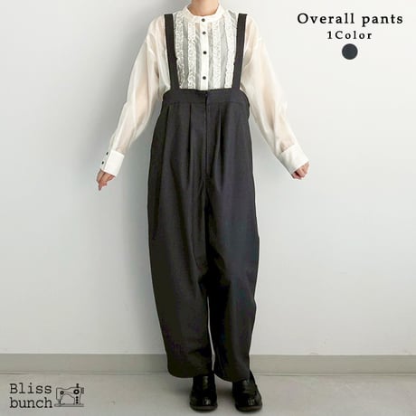 サロペットパンツ