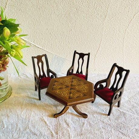 【8月号掲載分】houti｜ミニチュア　ドールハウス　テーブルと椅子