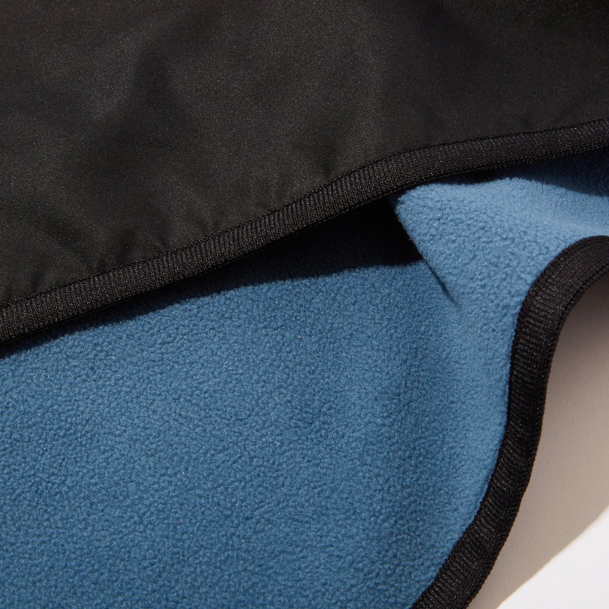 DIASPORA / POCKETABLE MUFFLER - BLUE BLACK | ARKTZ