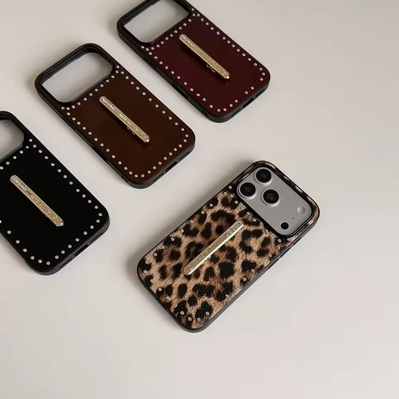 K23102 スタッズデザインスタンドiPhoneケース | nanomita