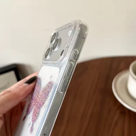 L62445 きらめきバタフライストラップ付きクリアiPhoneケース