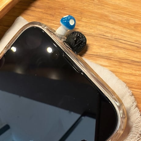 iPhone&Android 全機種対応´-  ちいさいあの子ときのこのクリアiphoneケース L62149