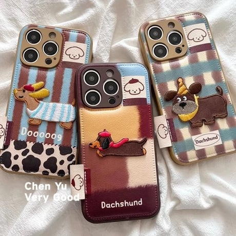 S74470 ほっこりダックスの刺繍iPhoneケース
