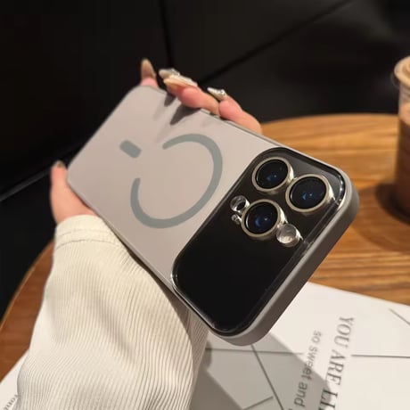 iPhoneアクセサリー nah* 300.jpg