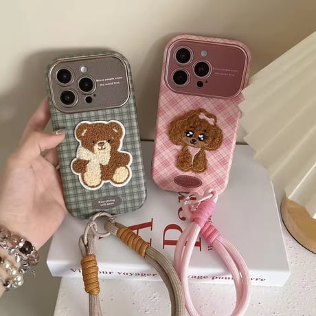 K23014 もこもこベア チェック柄ストラップ付き iPhoneケース