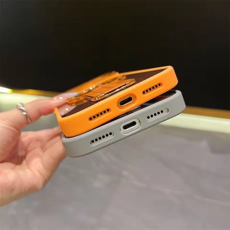 K23007 MagSafe対応スタンド付きiPhoneケース