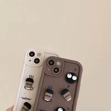 S74333 もくもくコーヒーとふわもこたちのiPhoneケース