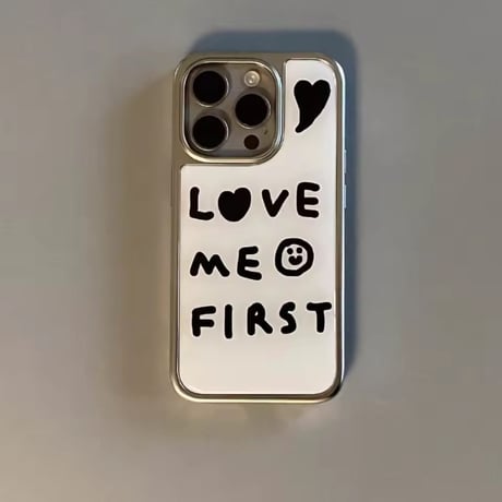 S75292 LOVE ME FIRST ロゴiPhoneケース