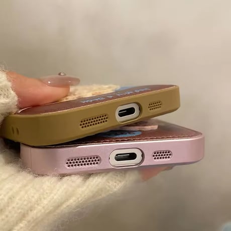 S74466 もこもこアニマル刺繍iPhoneケース